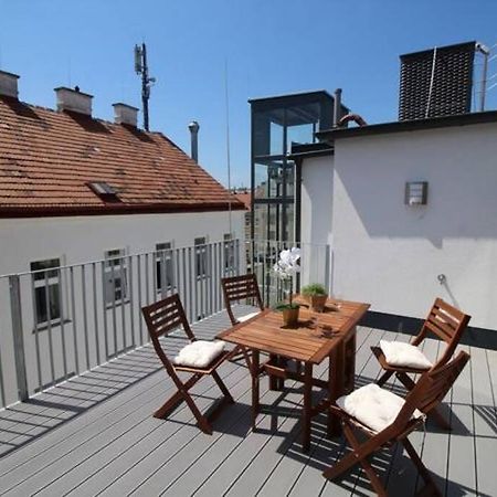 Luxury 2-Floor Rooftop Apartment With Terrace In The City Center Виена Екстериор снимка